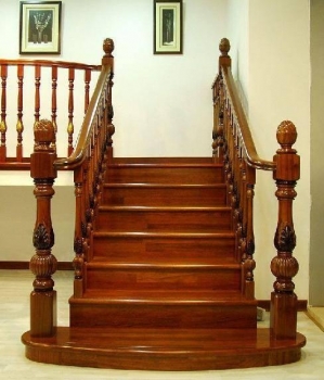 Cầu thang gỗ
